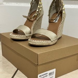 BRAND NEW Steve Madden Espadrilles wedges